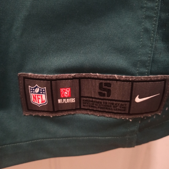 Nike fhiladelpia eagles jersey Wentz 11 player onfieldsize small Fits Medium - Picture 13 of 13